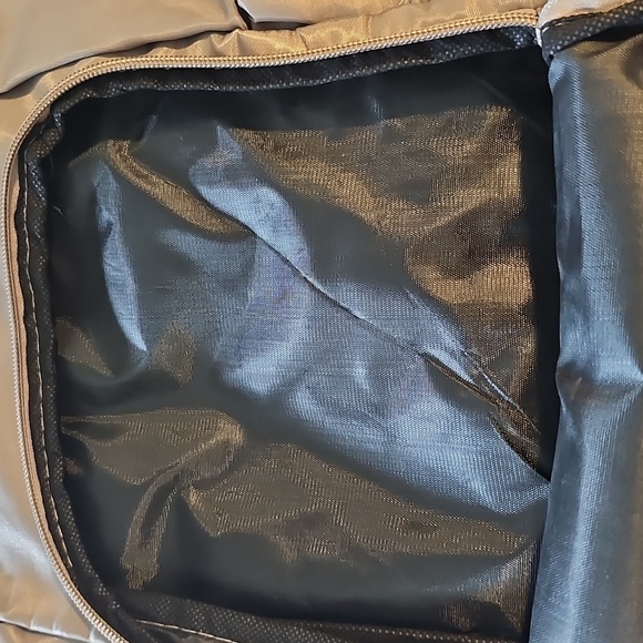 New Shimmery Backpack Removeable Strap Large Inner Pocket Sparkle Bling - Picture 15 of 16